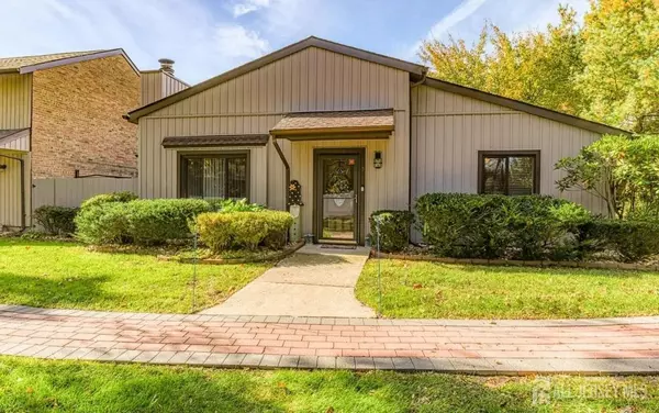5 Sudbury CT, East Brunswick, NJ 08816