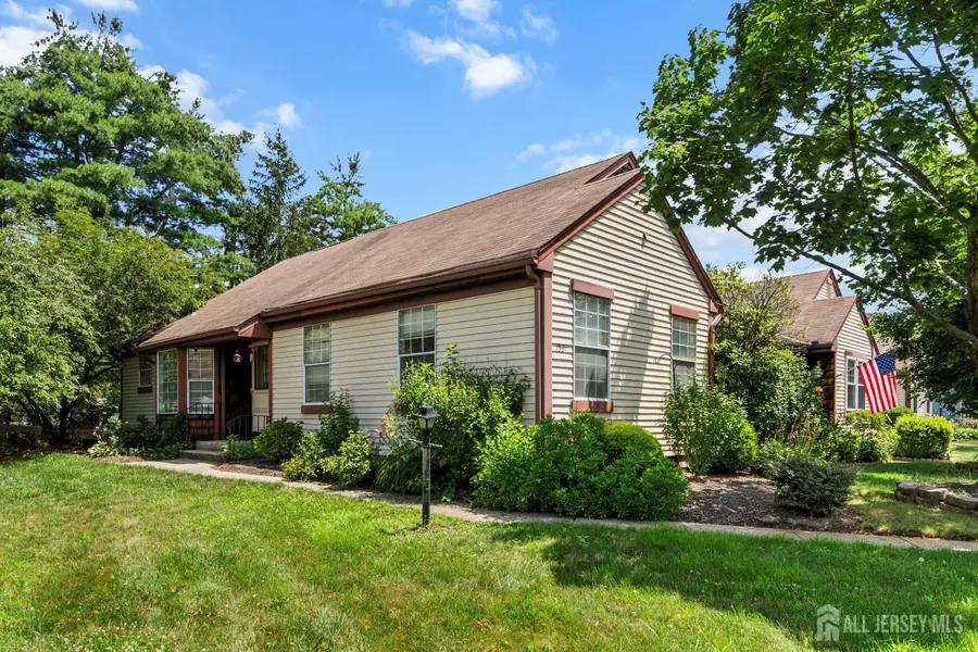 153 Concordia CIR #d, Monroe, NJ 08831