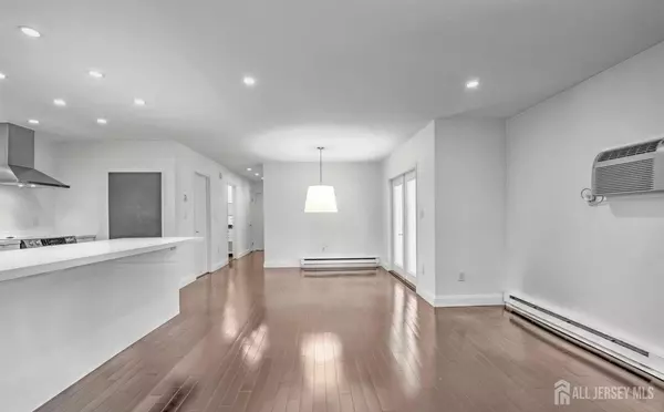 35 Amberly DR #G, Manalapan, NJ 07726