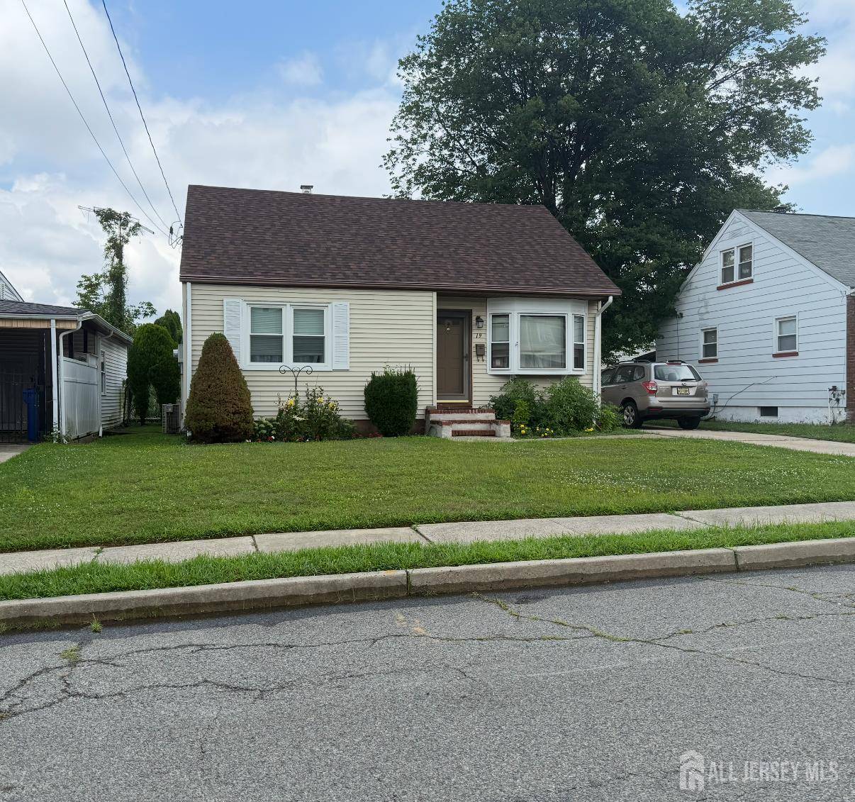 19 4th ST, Sayreville, NJ 08872