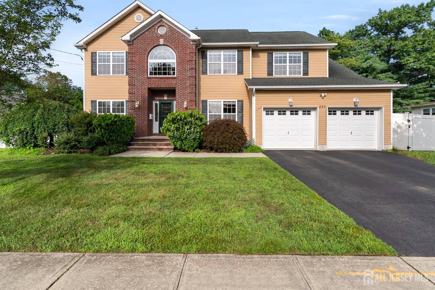 233 Brooklyn AVE, Spotswood, NJ 08884