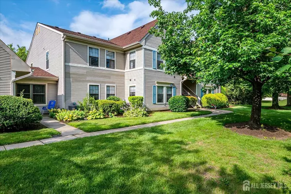 East Brunswick, NJ 08816,186 Wycoff WAY W