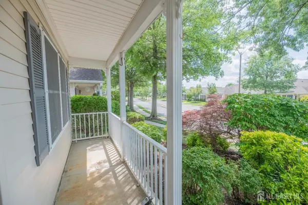 Monroe, NJ 08831,218 N Pondview BLVD