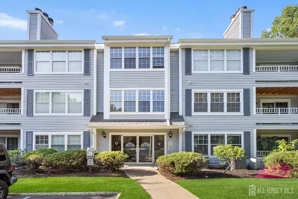 Helmetta, NJ 08828,907 Meadow CT #907