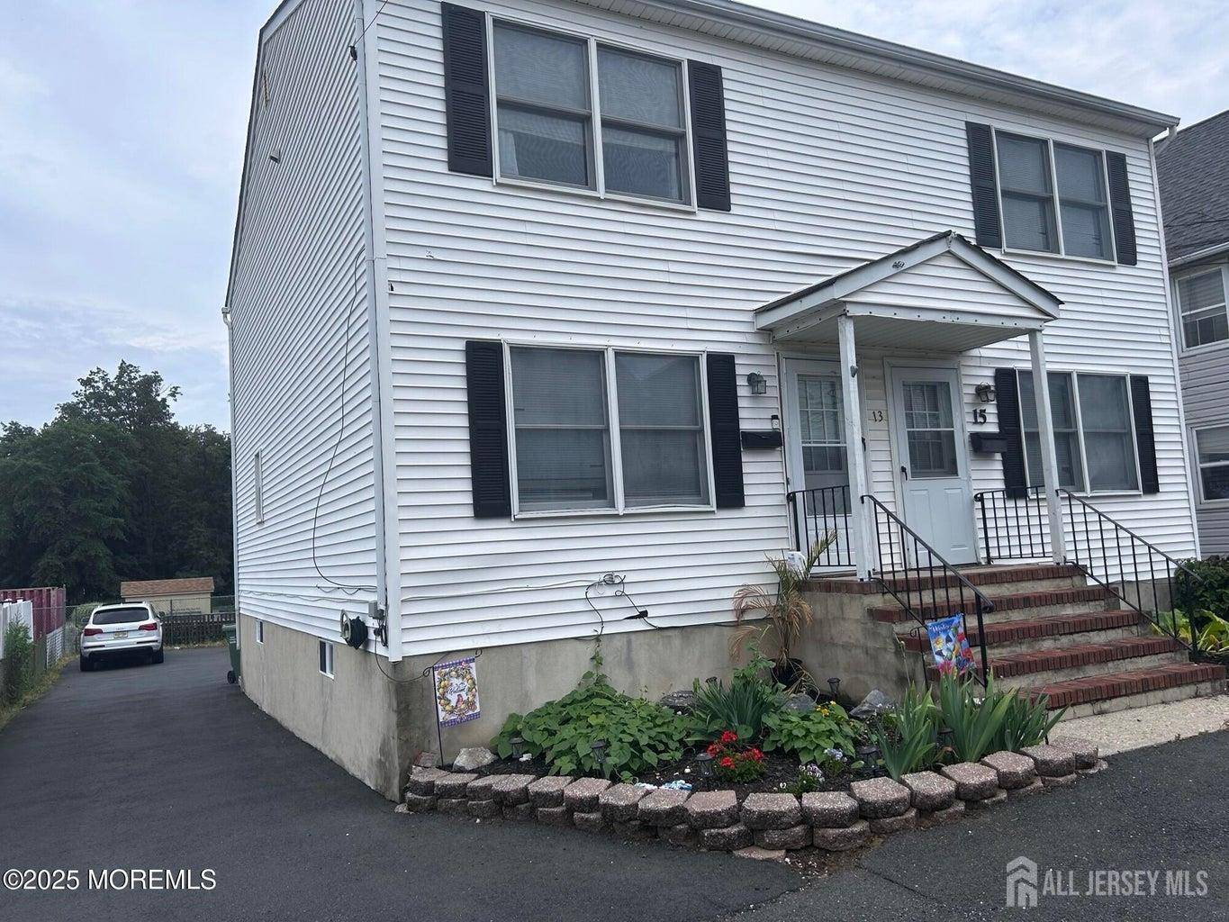 Sayreville, NJ 08872,13-15 Haag ST