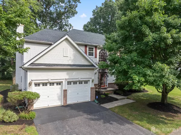 5 Narrows WAY, Monroe, NJ 08831