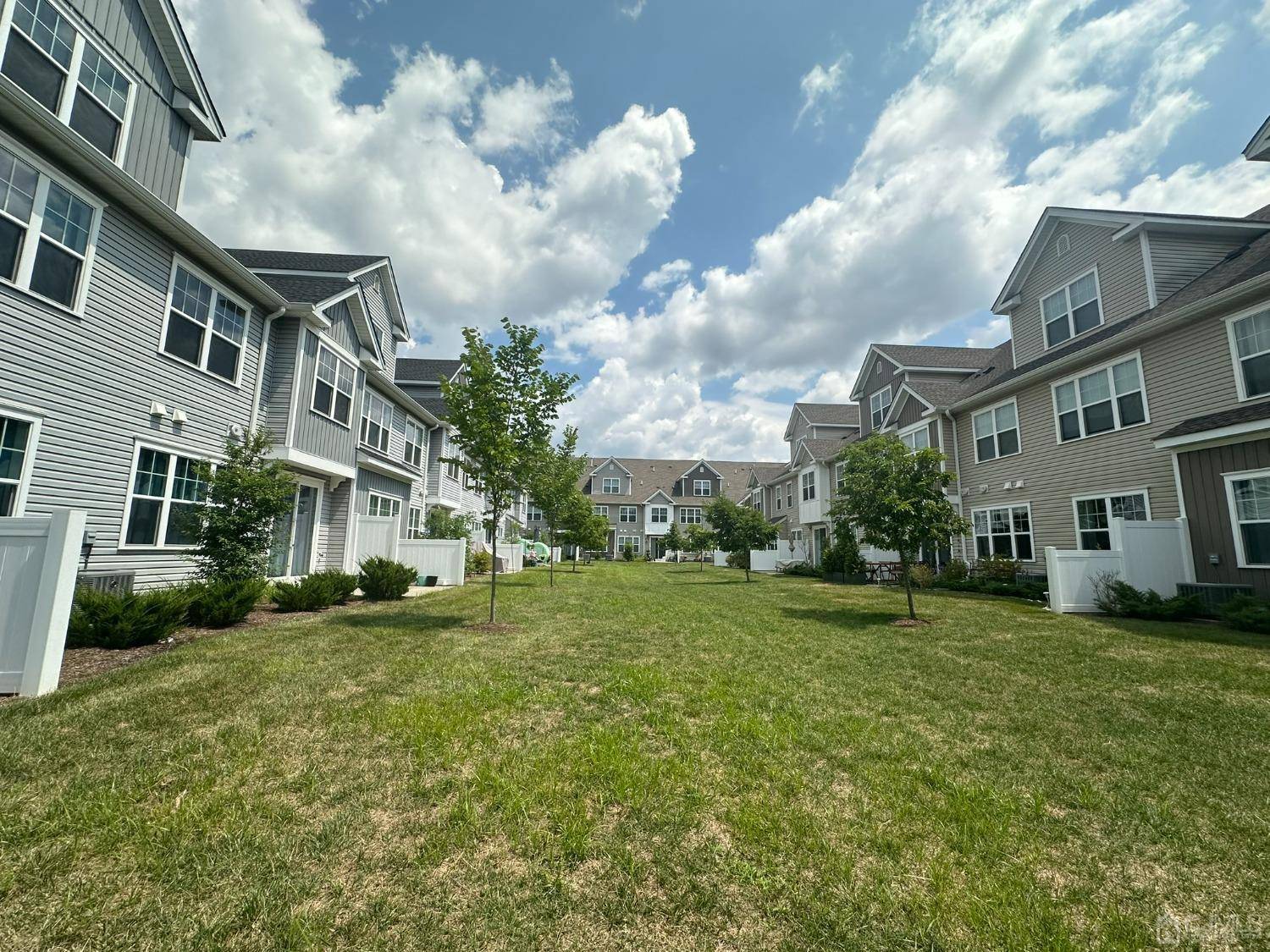 Highland Park, NJ 08904,710 Greenland SQ