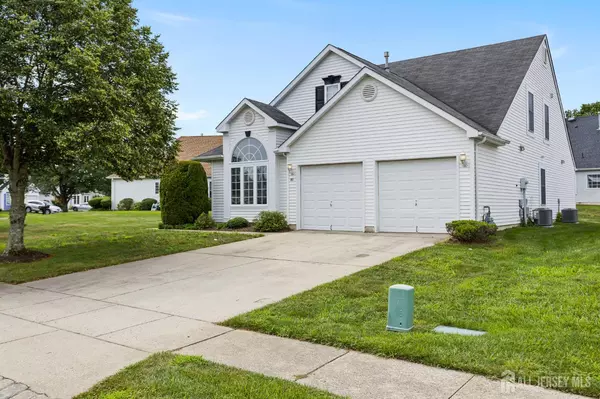 41 Dowing LN, Jackson, NJ 08527