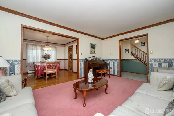 Barnegat, NJ 08005,64 1st ST