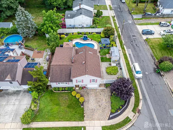 Edison, NJ 08837,2 Patricia AVE