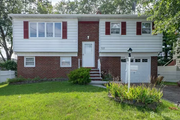 727 E Woodbridge AVE E, Avenel, NJ 07001