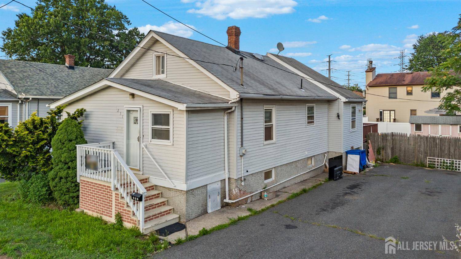 231 old RD, Sewaren, NJ 07077