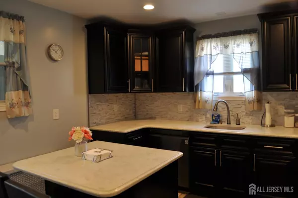 Hopelawn, NJ 08861,133 Howard ST