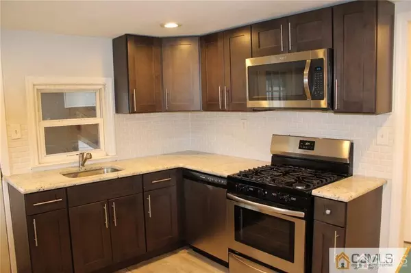 Sayreville, NJ 08872,35 Lavern ST #2nd F