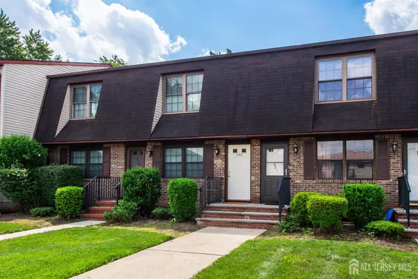 Edison, NJ 08817,422 Orlando ST