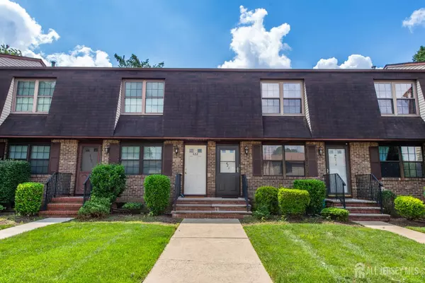 Edison, NJ 08817,422 Orlando ST