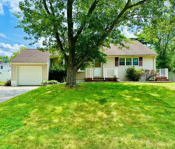 1676 Platte AVE, North Brunswick, NJ 08902