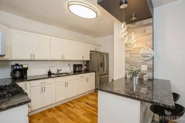 Irvington, NJ 07111,64 Hardgrove TER