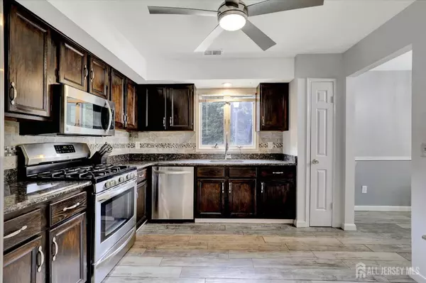Old Bridge, NJ 08857,53 Carmel CT