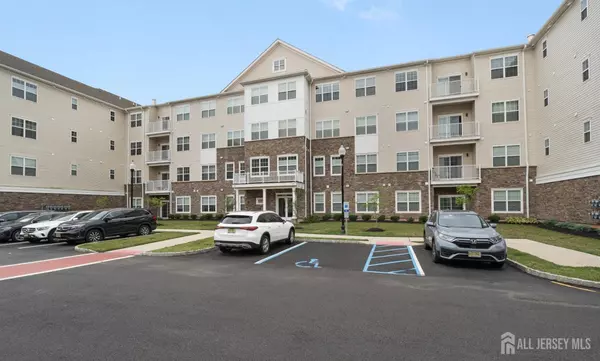 635 Lorhan DR, Piscataway, NJ 08854