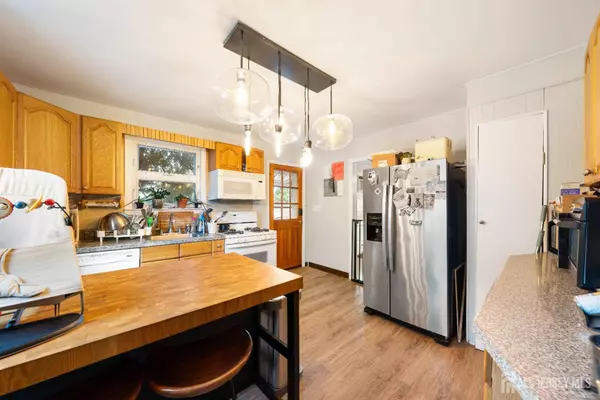 South River, NJ 08882,28 Johnson PL