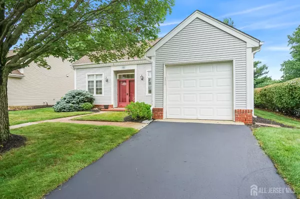 32 Rutland LN, Monroe, NJ 08831
