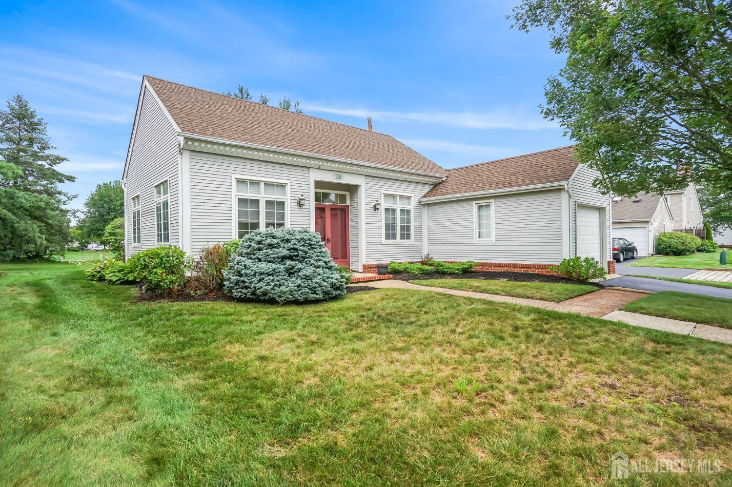 Monroe, NJ 08831,32 Rutland LN