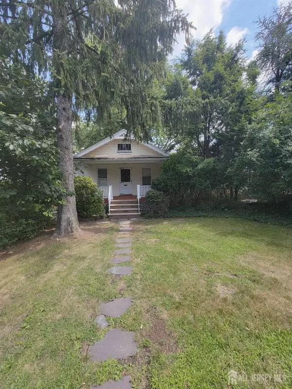 21 Middlesex AVE, Edison, NJ 08820
