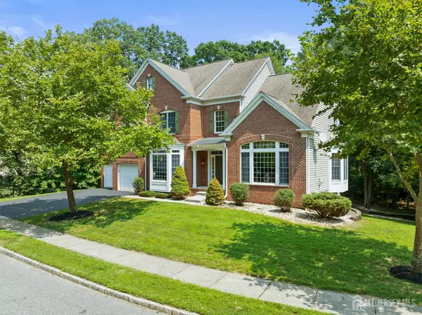 12 McGinnis ST, East Brunswick, NJ 08816