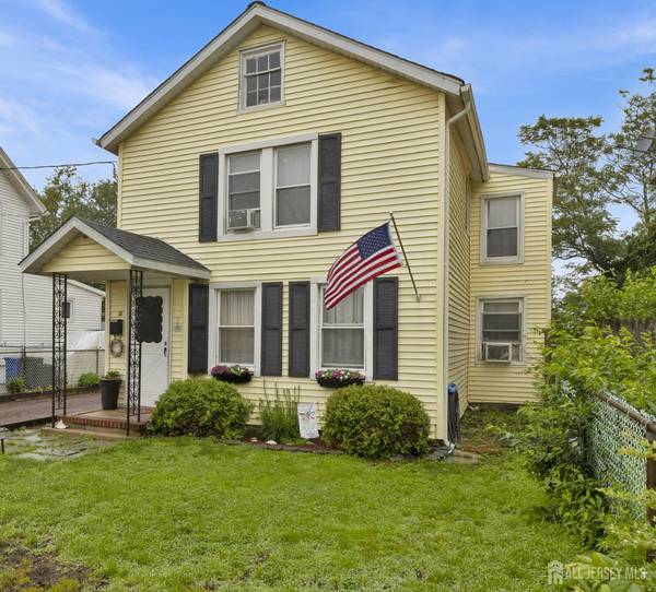 18 Pine ST, Keyport, NJ 07735
