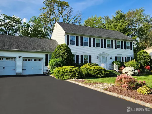 East Brunswick, NJ 08816,21 Van Hise CT