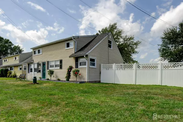 Carteret, NJ 07008,58 Willow ST