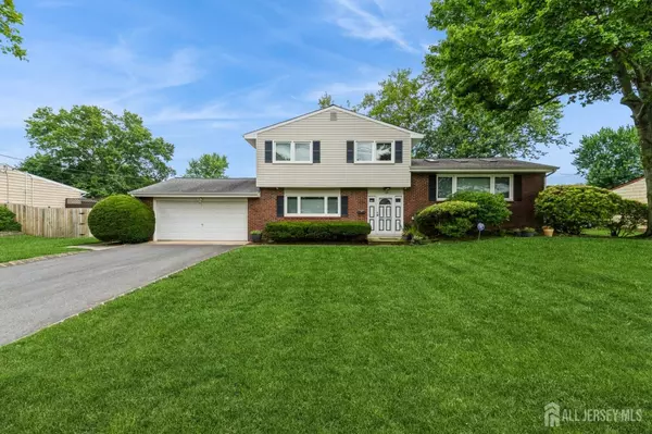 63 Gage RD, East Brunswick, NJ 08816