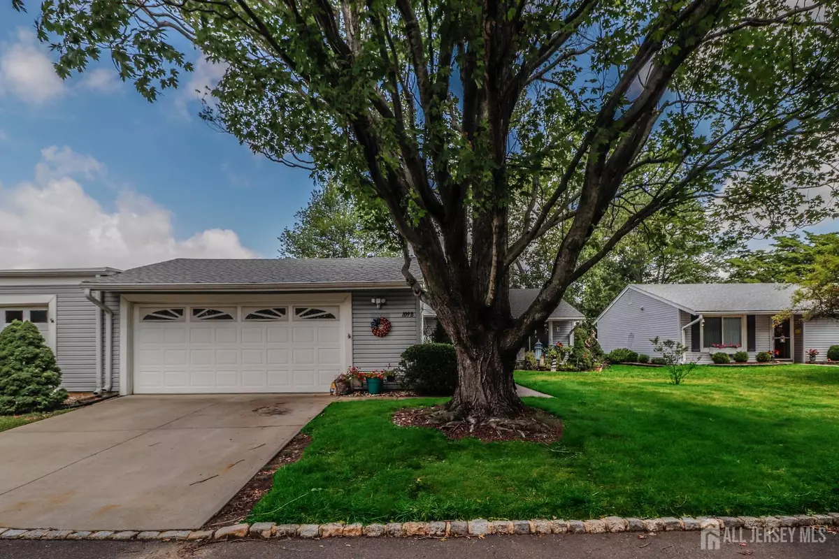 Monroe, NJ 08831,109 Hemlock PLZ