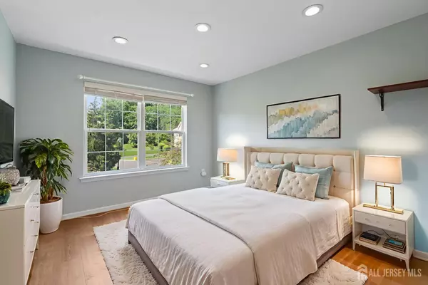 South Brunswick, NJ 08540,403 Canterbury WAY