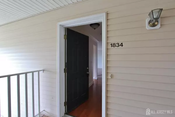 Green Brook, NJ 08812,1834 King CT