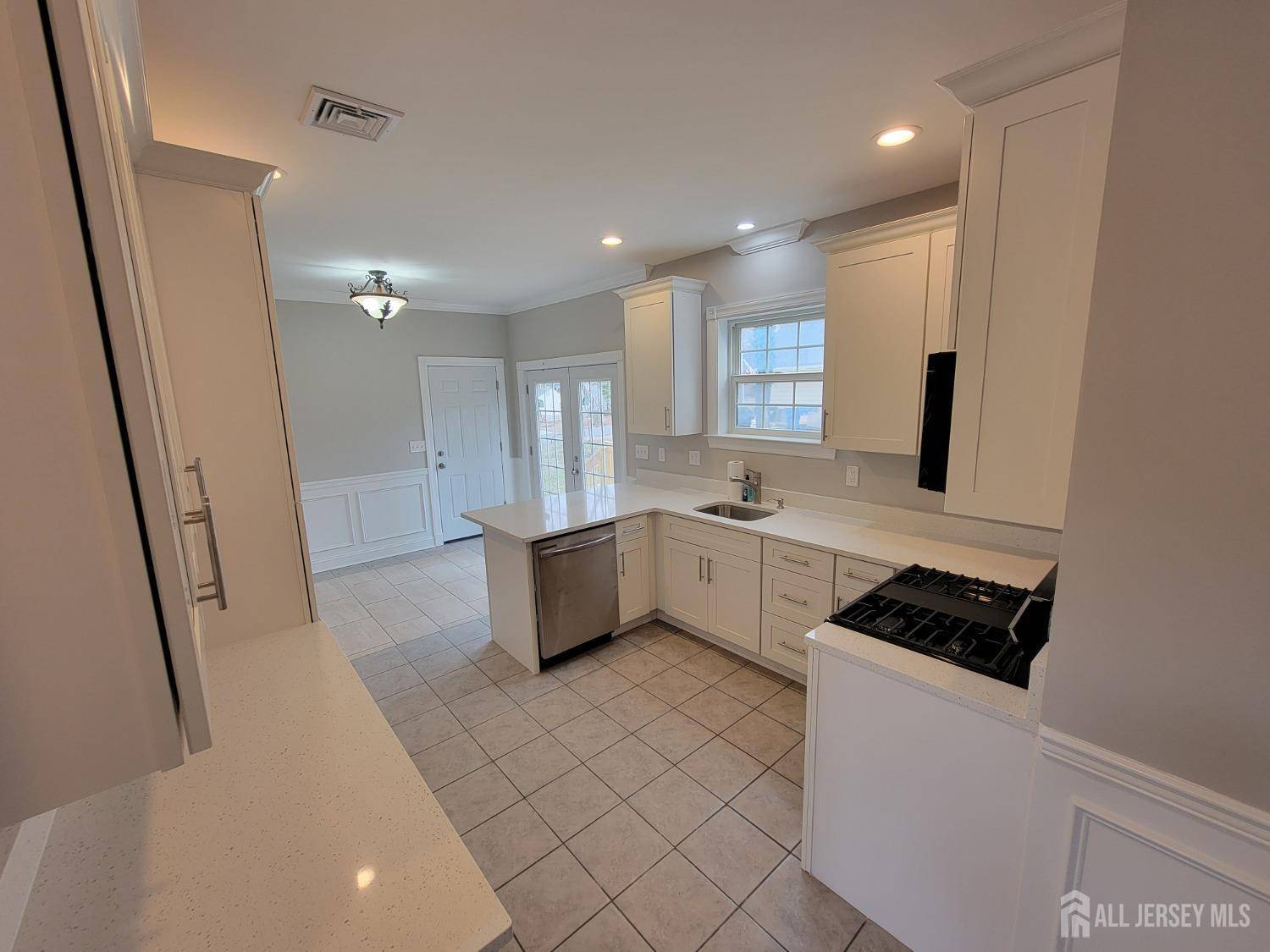 Millstone, NJ 08873,33 Market ST