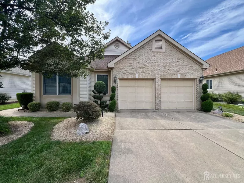 36 Dawson LN, Monroe, NJ 08831