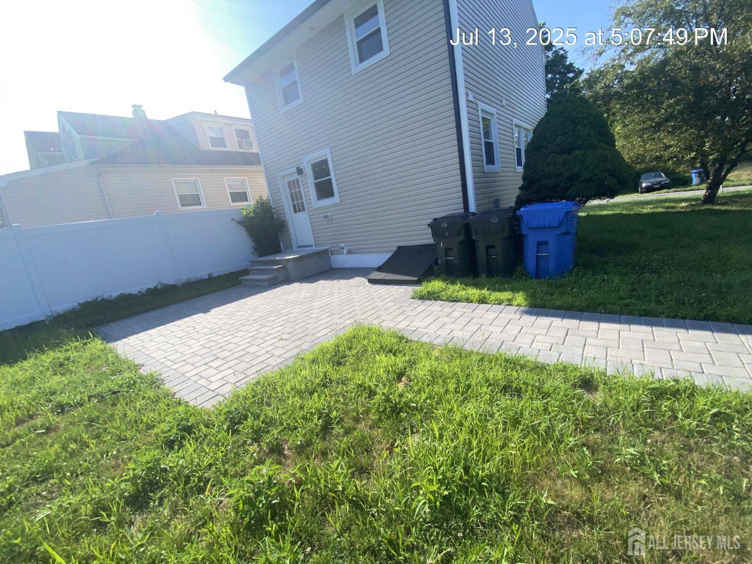 Woodbridge Proper, NJ 07095,15 Wedgewood AVE