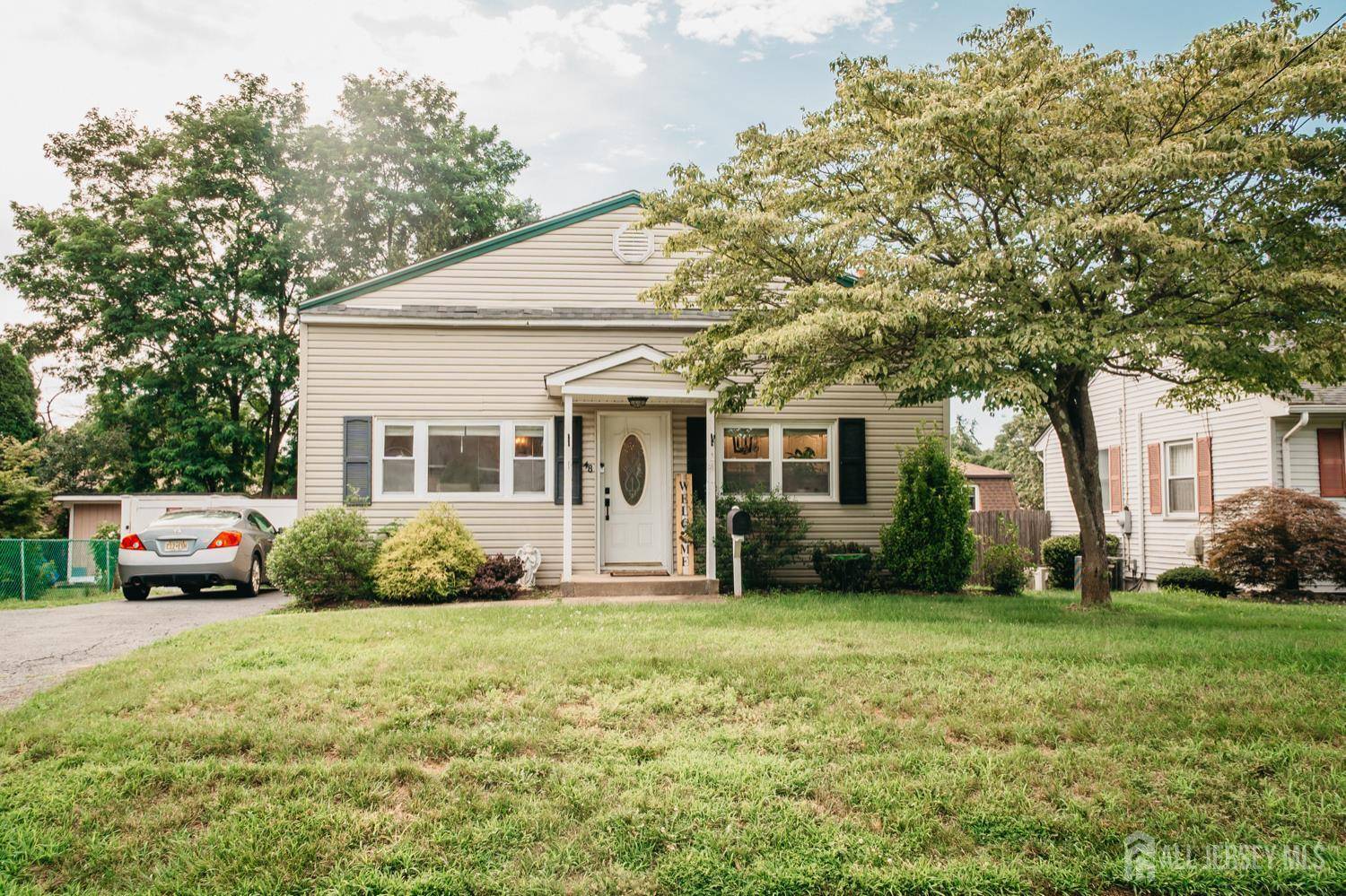 48 Forge ST, Jamesburg, NJ 08831