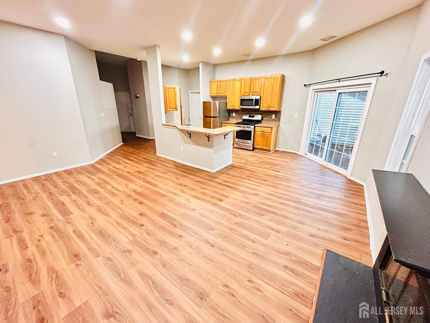 4183 Bayberry CT, South Brunswick, NJ 08852