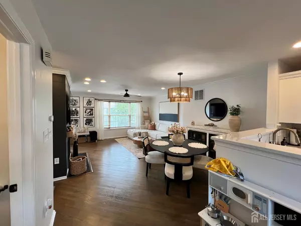 Parlin, NJ 08859,5 kuczynski DR