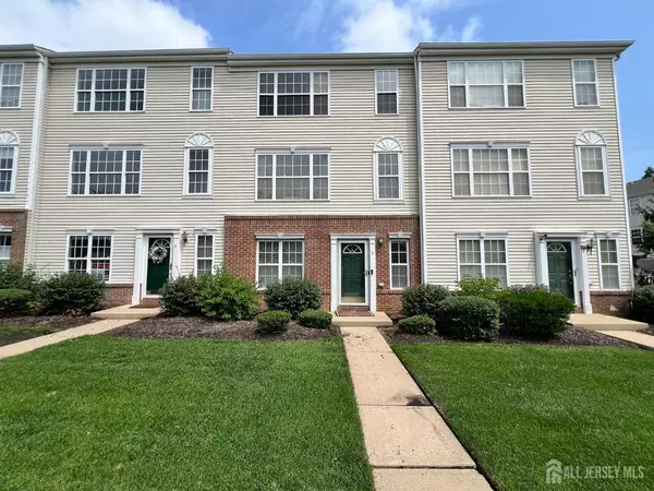 5 kuczynski DR, Parlin, NJ 08859