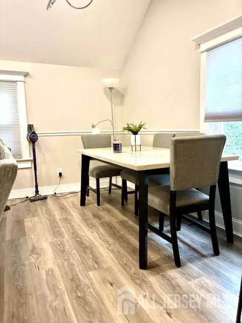 43 John ST, Spotswood, NJ 08884