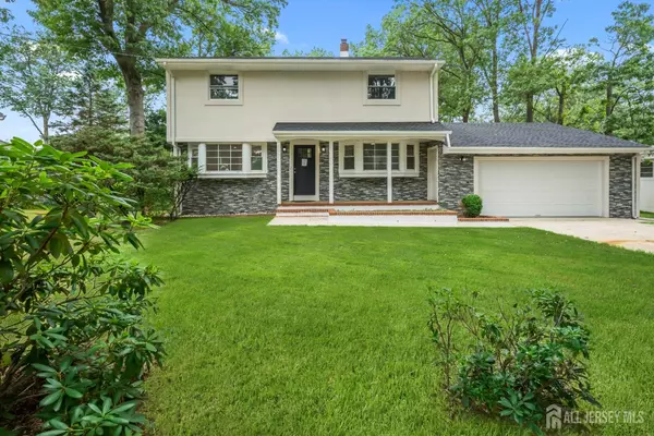 15 Manton AVE, East Brunswick, NJ 08816