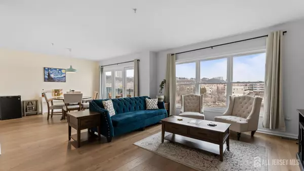 344 The Promenade, Edgewater, NJ 07020
