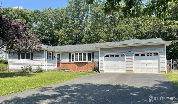 East Brunswick, NJ 08816,12 Francis RD
