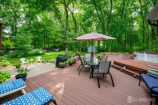 Old Bridge, NJ 07747,11 Merritt TER