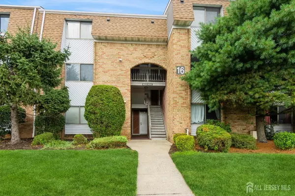 1607 Edison Glen TER, Edison, NJ 08837