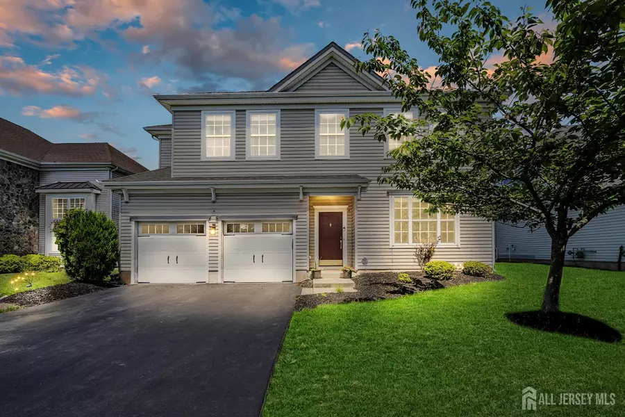 3 Lily LN, Piscataway, NJ 08854